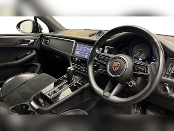 Used Porsche Macan 2022 for sale - 76691368: Photo