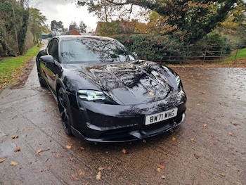 Used Porsche Taycan 2021 for sale - 76520449: Photo