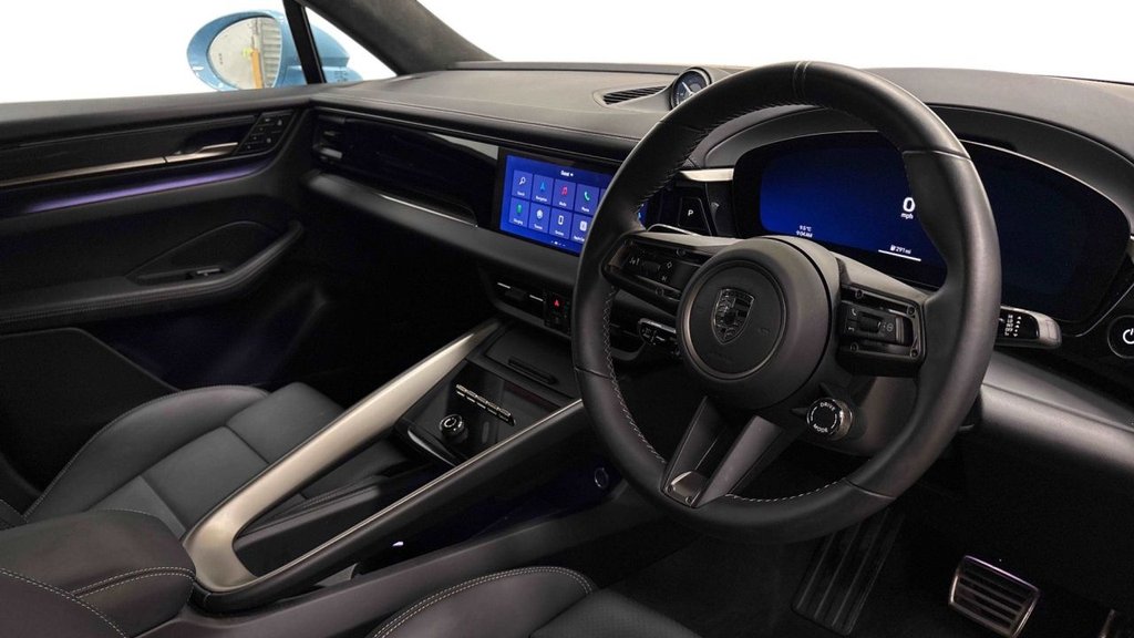 Used Porsche Macan 2025 for sale - 76668162: Photo 5