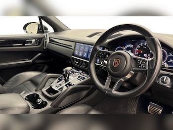 Used Porsche Cayenne 2019 for sale - 76751303: Photo