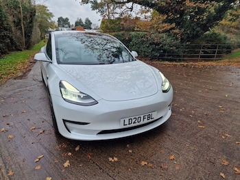 Used Tesla Model 3 2020 for sale - 76547116: Photo
