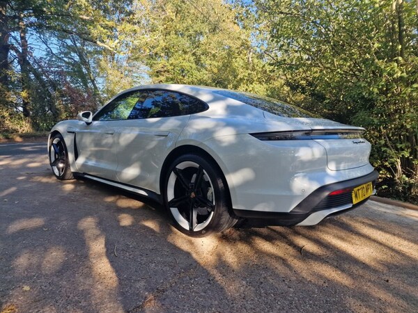 Used Porsche Taycan 2020 for sale - 76323144: Photo 18