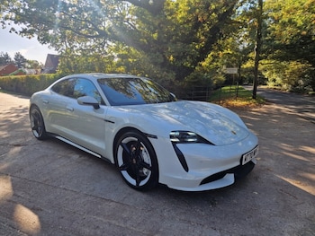 Used Porsche Taycan 2020 for sale - 76323144: Photo