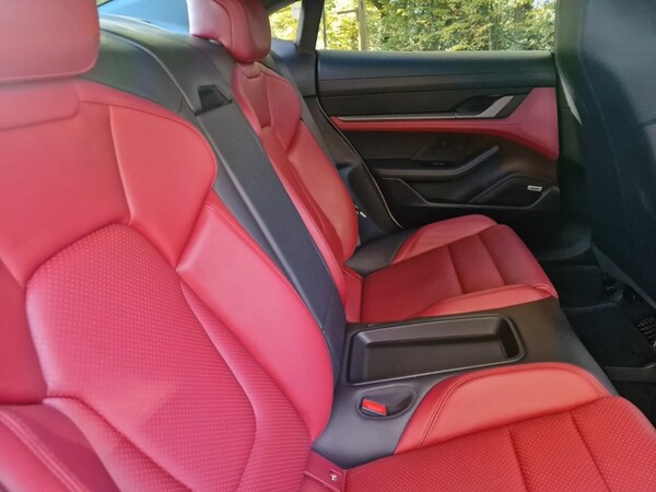 Used Porsche Taycan 2020 for sale - 76323144: Photo 31