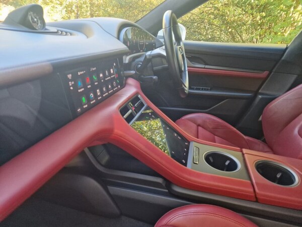 Used Porsche Taycan 2020 for sale - 76323144: Photo 33
