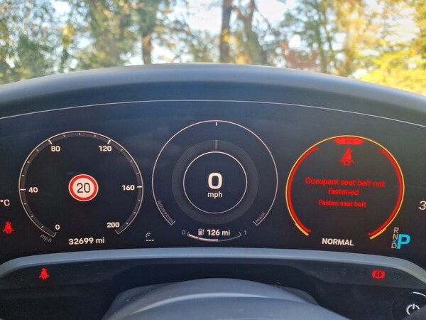 Used Porsche Taycan 2020 for sale - 76323144: Photo 35