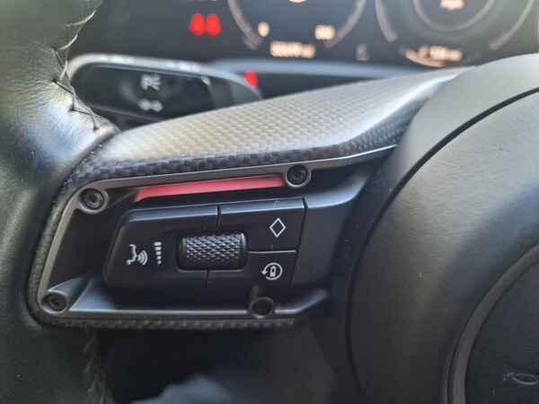 Used Porsche Taycan 2020 for sale - 76323144: Photo 40