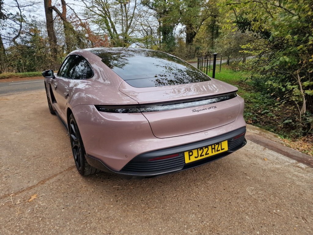 Used Porsche Taycan 2022 for sale - 76323652: Photo 12