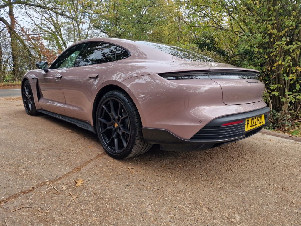 Used Porsche Taycan 2022 for sale - 76323652: Photo 17