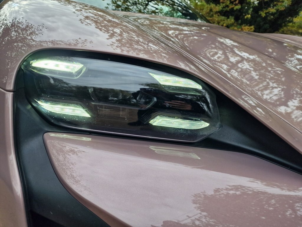 Used Porsche Taycan 2022 for sale - 76323652: Photo 20