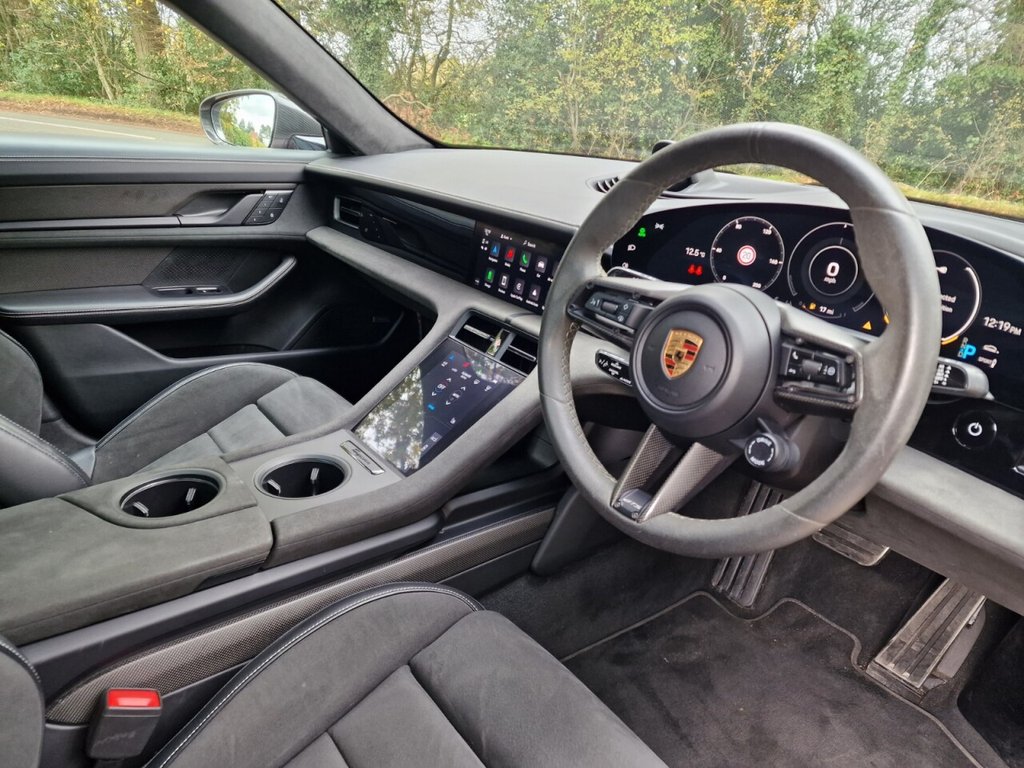 Used Porsche Taycan 2022 for sale - 76323652: Photo 24