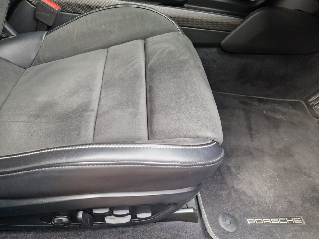 Used Porsche Taycan 2022 for sale - 76323652: Photo 26