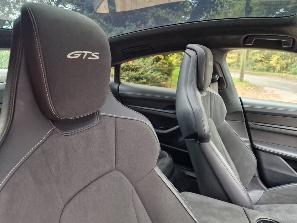 Used Porsche Taycan 2022 for sale - 76323652: Photo 27