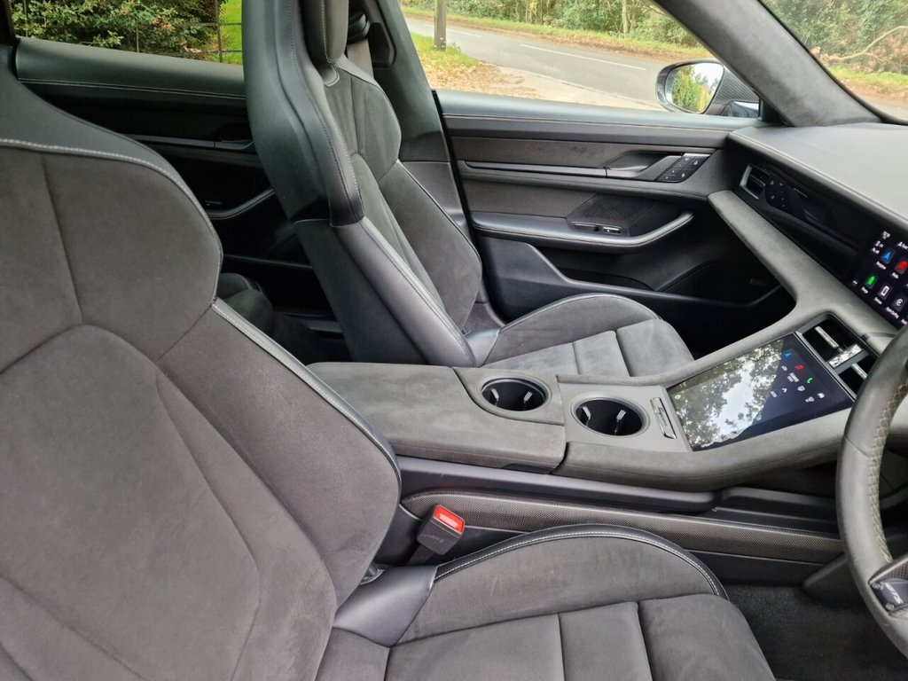 Used Porsche Taycan 2022 for sale - 76323652: Photo 28