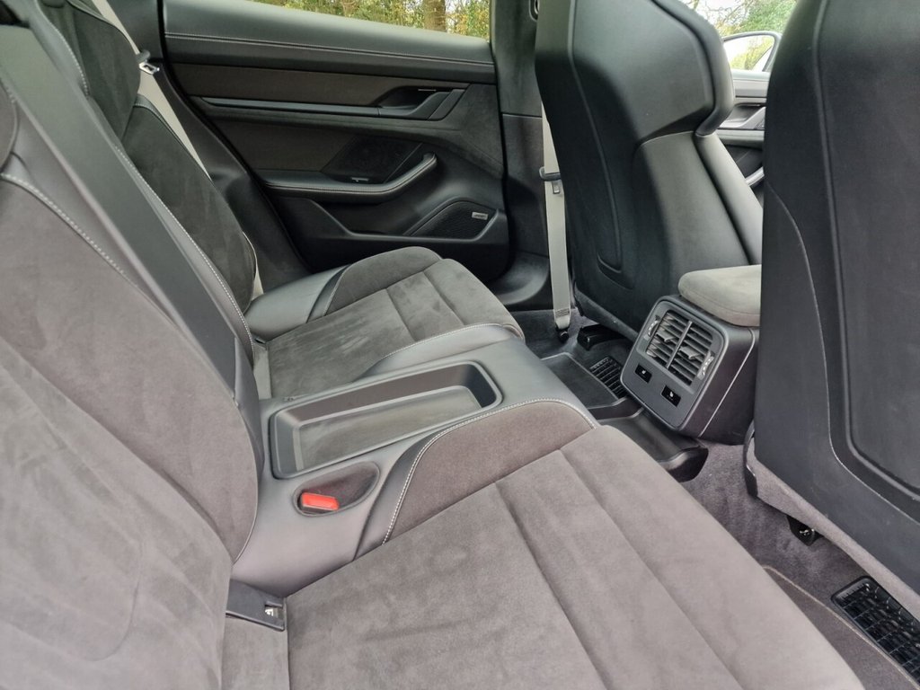 Used Porsche Taycan 2022 for sale - 76323652: Photo 36