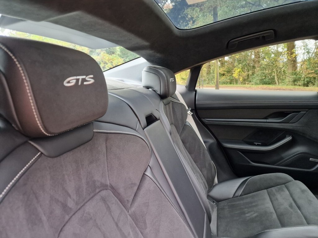 Used Porsche Taycan 2022 for sale - 76323652: Photo 37