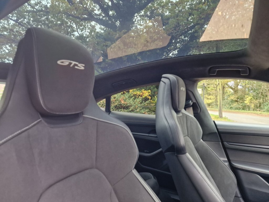 Used Porsche Taycan 2022 for sale - 76323652: Photo 38