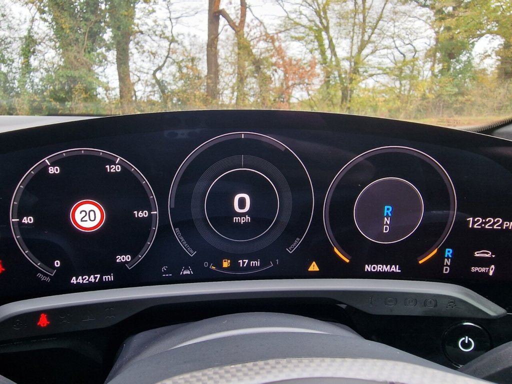 Used Porsche Taycan 2022 for sale - 76323652: Photo 44