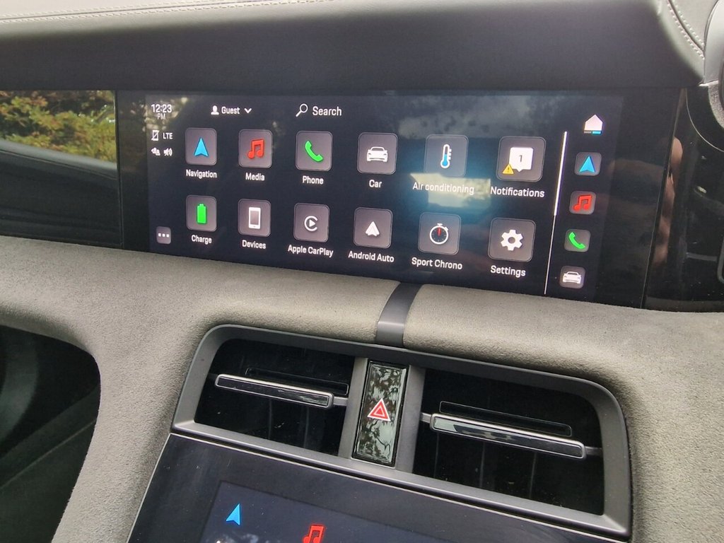 Used Porsche Taycan 2022 for sale - 76323652: Photo 47