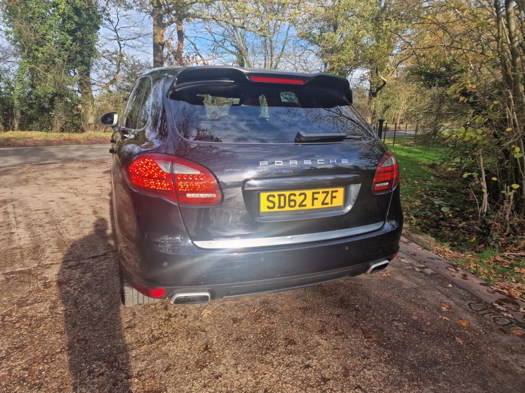 Used Porsche Cayenne 2012 for sale - 76559299: Photo 12