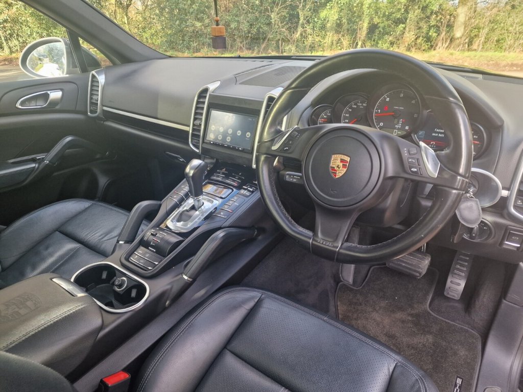 Used Porsche Cayenne 2012 for sale - 76559299: Photo 21