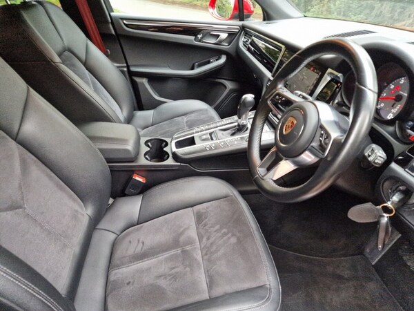 Used Porsche Macan 2020 for sale - 76323269: Photo 23