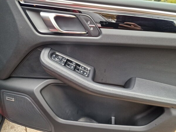 Used Porsche Macan 2020 for sale - 76323269: Photo 28