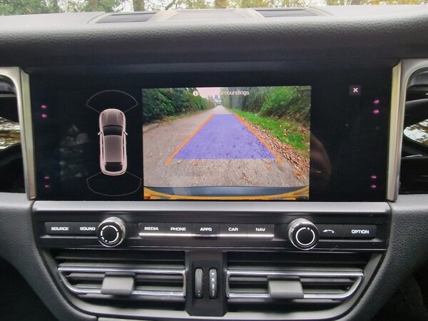 Used Porsche Macan 2020 for sale - 76323269: Photo 38