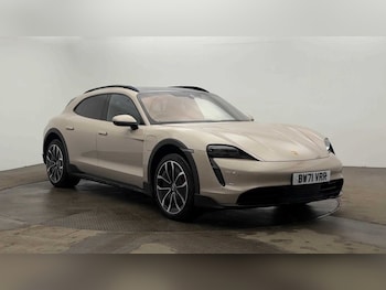 Used Porsche Taycan 2021 for sale - 76539652: Photo