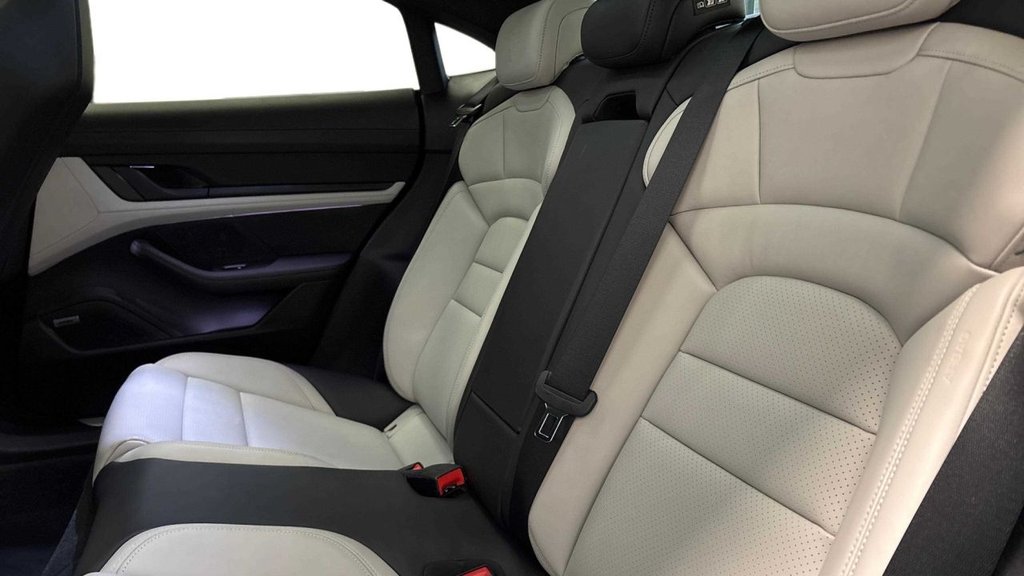 Used Porsche Taycan 2022 for sale - 76447075: Photo 6