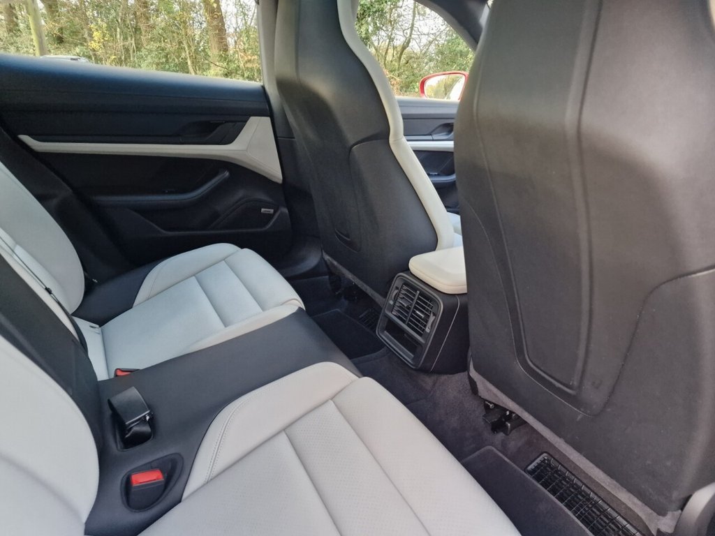 Used Porsche Taycan 2021 for sale - 76593482: Photo 28