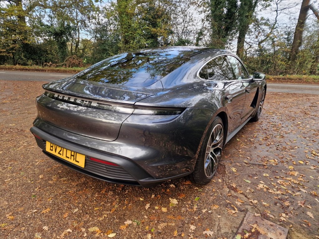 Used Porsche Taycan 2021 for sale - 76323291: Photo 14