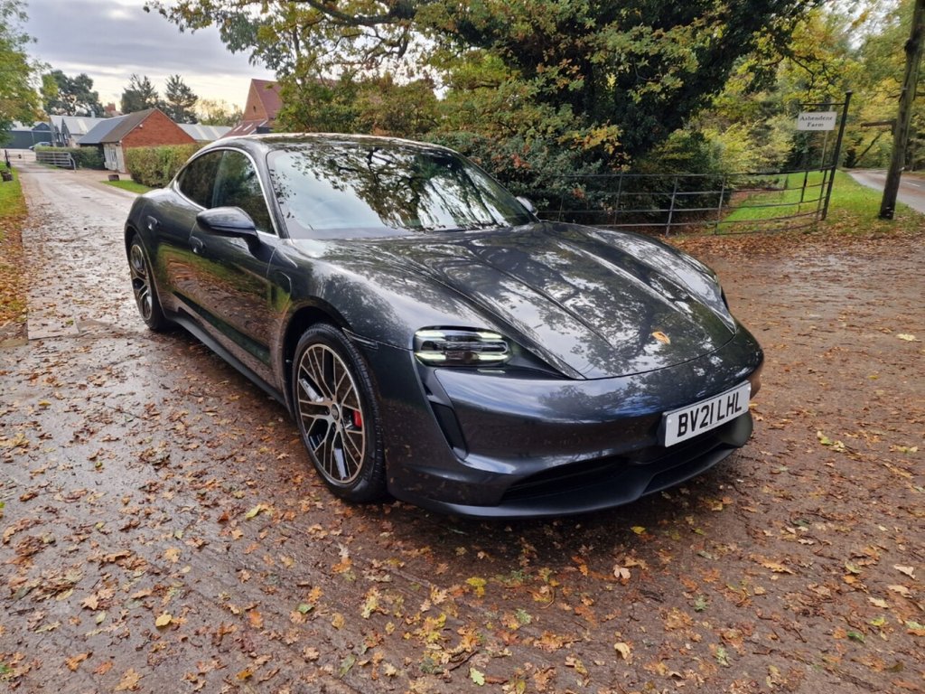 Used Porsche Taycan 2021 for sale - 76323291: Photo 2