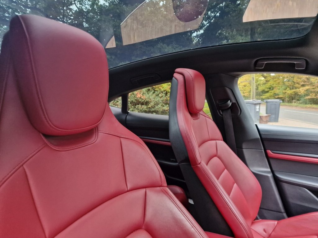 Used Porsche Taycan 2021 for sale - 76323291: Photo 21