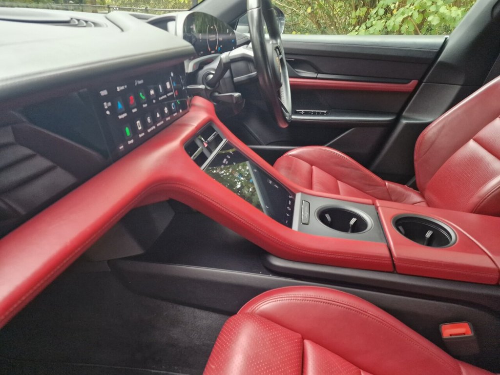 Used Porsche Taycan 2021 for sale - 76323291: Photo 30