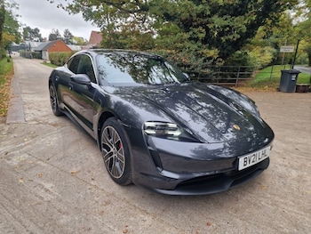 Used Porsche Taycan 2021 for sale - 76323291: Photo