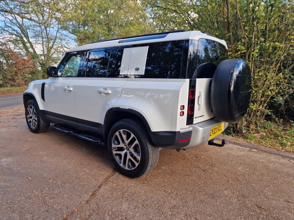 Used Land Rover Defender 2023 for sale - 76367855: Photo 10