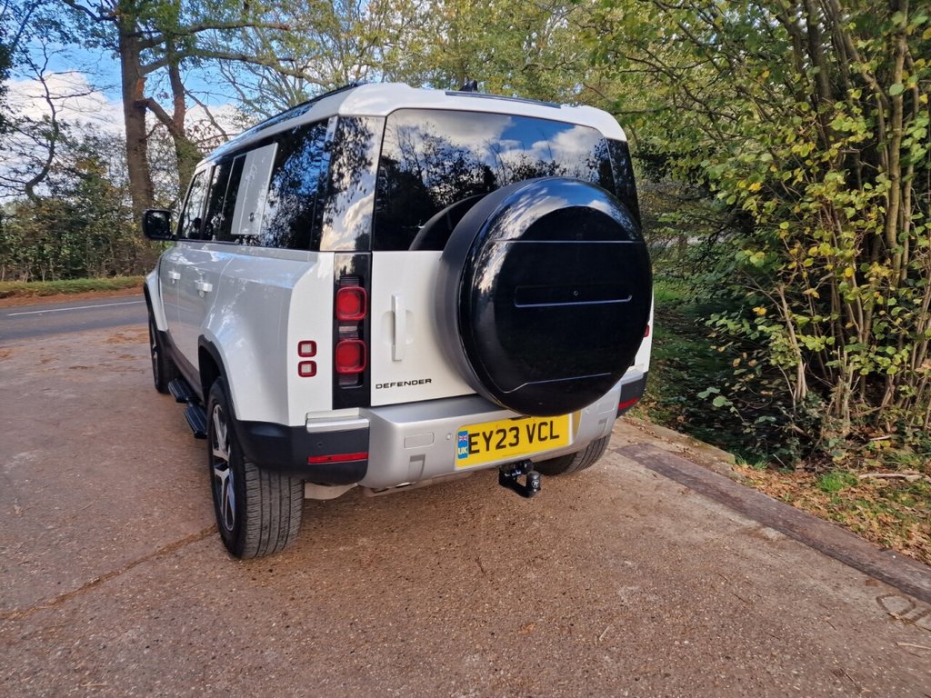 Used Land Rover Defender 2023 for sale - 76367855: Photo 12