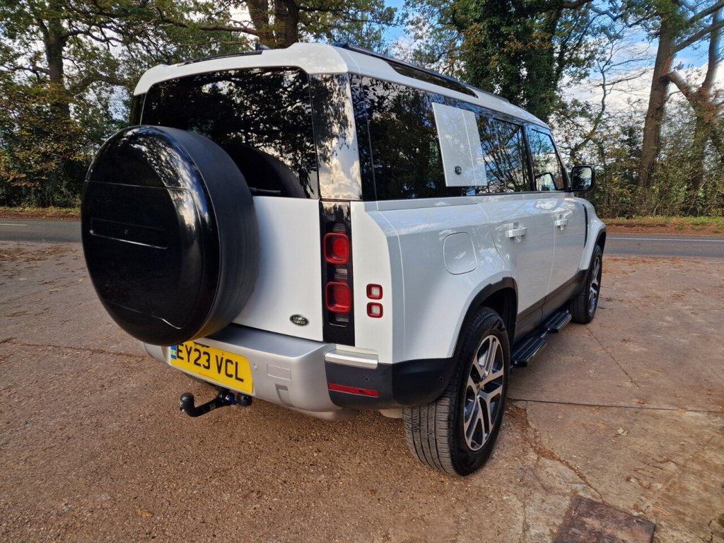 Used Land Rover Defender 2023 for sale - 76367855: Photo 14
