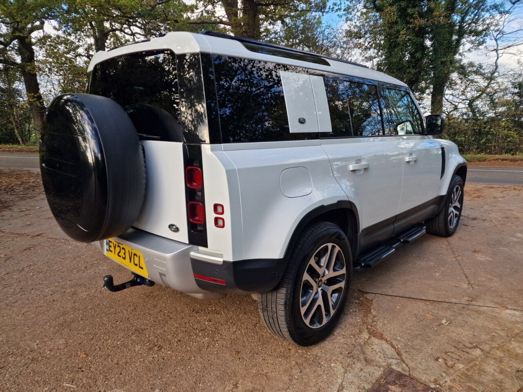 Used Land Rover Defender 2023 for sale - 76367855: Photo 15