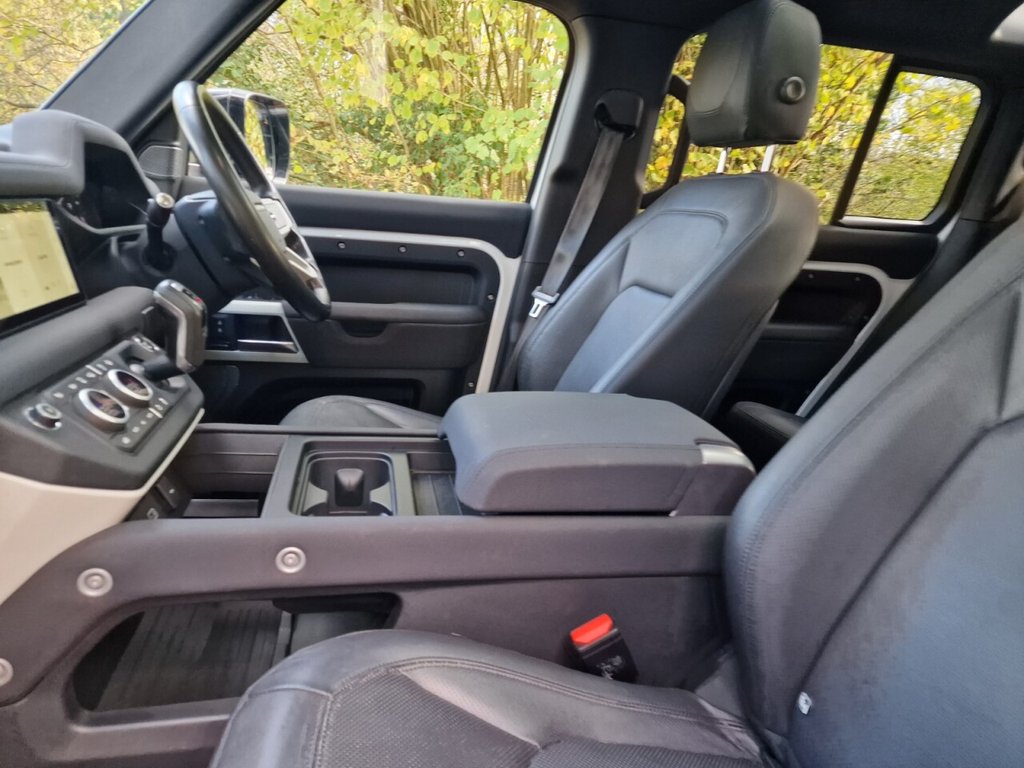 Used Land Rover Defender 2023 for sale - 76367855: Photo 36
