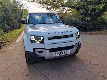 Used Land Rover Defender 2023 for sale - 76367855: Photo