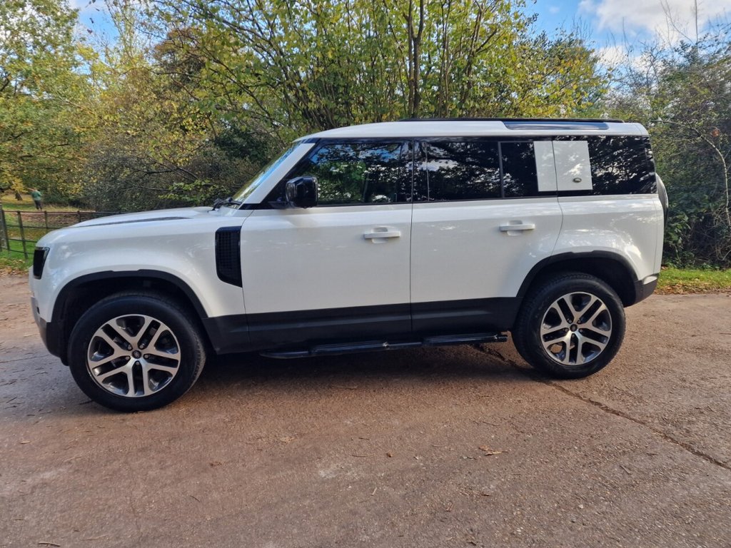 Used Land Rover Defender 2023 for sale - 76367855: Photo 9