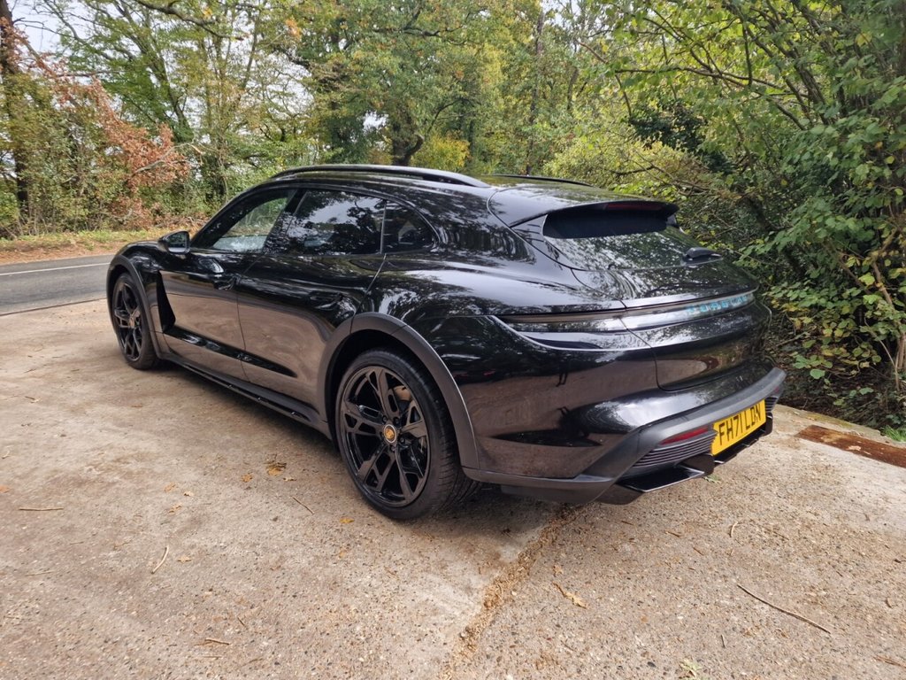 Used Porsche Taycan 2021 for sale - 76323024: Photo 10