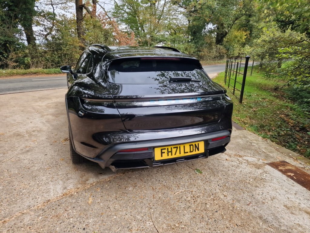 Used Porsche Taycan 2021 for sale - 76323024: Photo 12