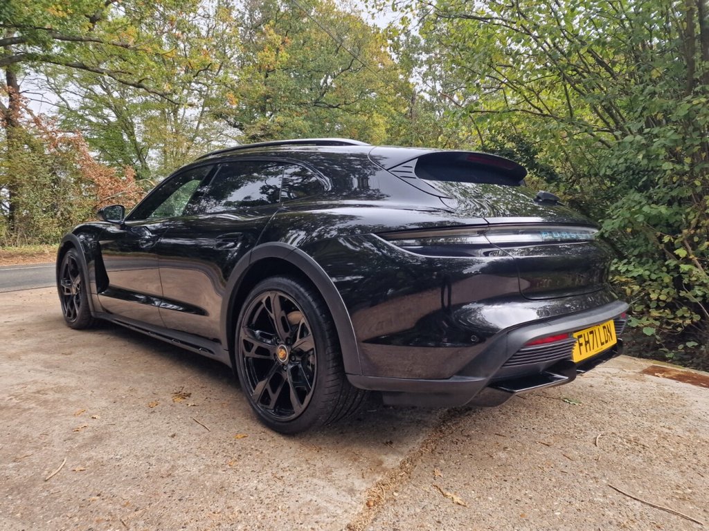 Used Porsche Taycan 2021 for sale - 76323024: Photo 17