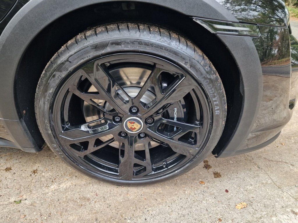 Used Porsche Taycan 2021 for sale - 76323024: Photo 21