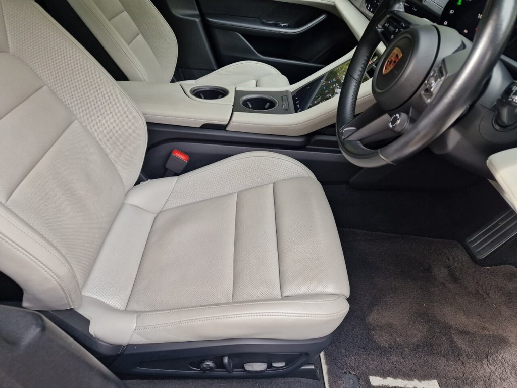 Used Porsche Taycan 2021 for sale - 76323024: Photo 26