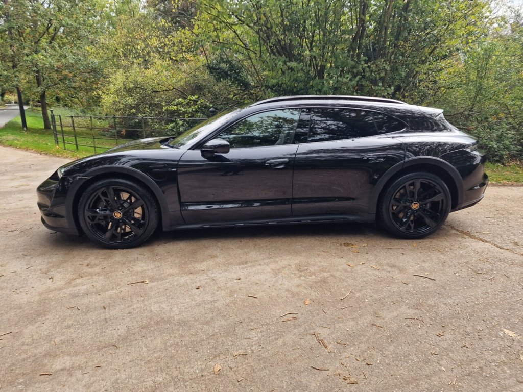 Used Porsche Taycan 2021 for sale - 76323024: Photo 9