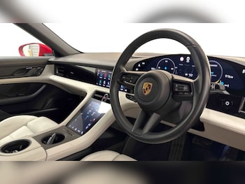 Used Porsche Taycan 2021 for sale - 76447079: Photo